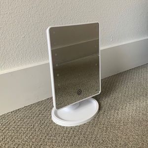 Makeup mirror